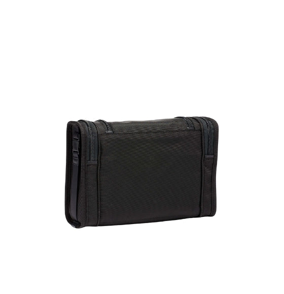 Black Alpha 3 Hanging Travel Kit
